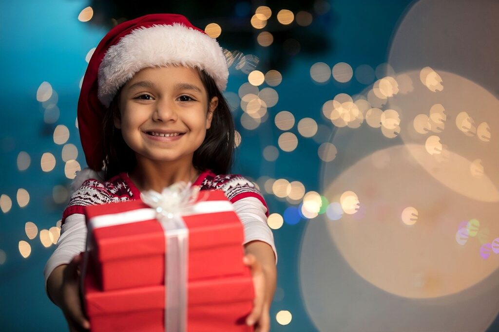 Weihnachtspäckchenkonvoi: Sorgt mit Euren Geschenken für lachende Kinderaugen!