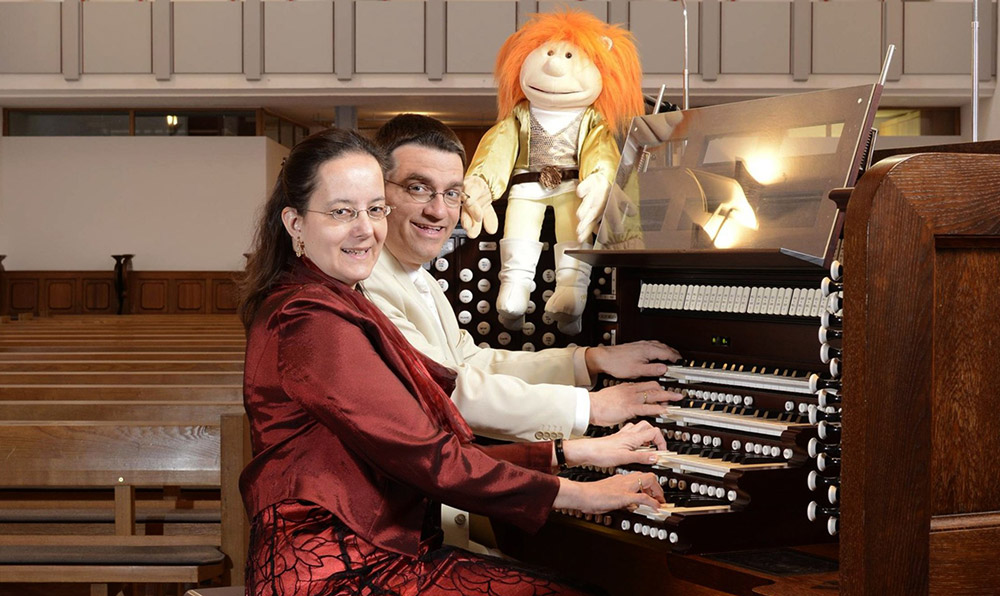 Bekannte Melodien für Orgel mit vier Händen und vier Füßen – ein Orgelfeuerwerk