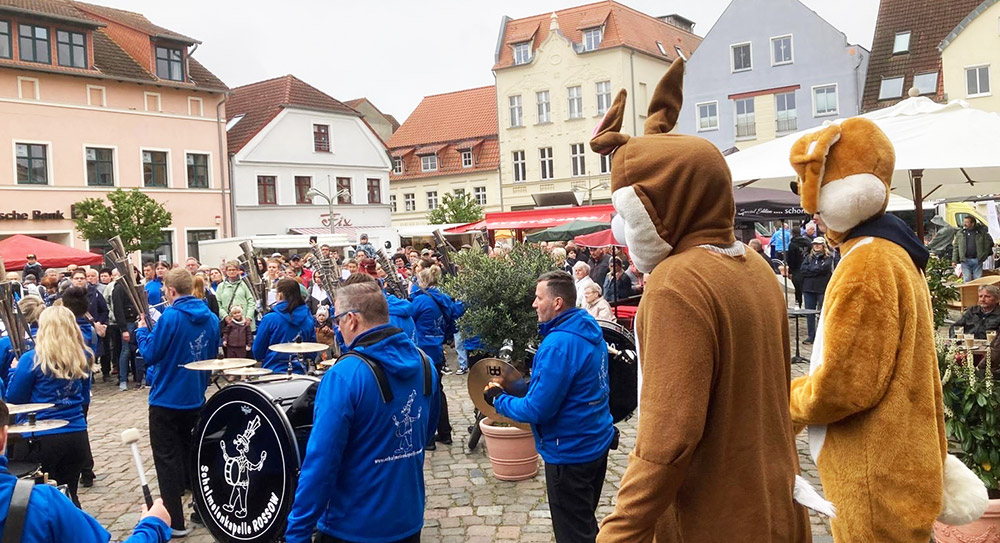 Ueckermünder Ostermarkt mit Ostershopping, Hafenflohmarkt und Schaufenster-Wettbewerb