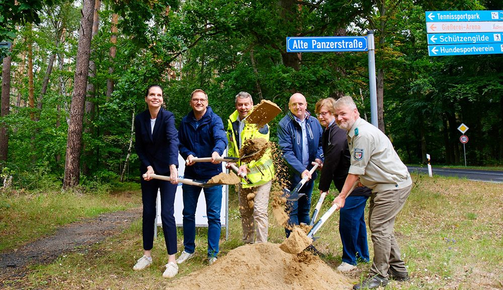 Radweg zwischen Torgelow und Liepgarten: Feierlicher erster Spatenstich zur Sanierung